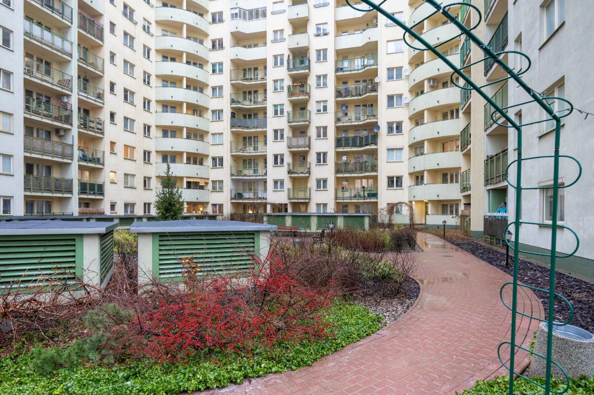 ורשה Bukowinska Apartment With Balcony And Parking And Swimming Pool By Noclegi Renters מראה חיצוני תמונה